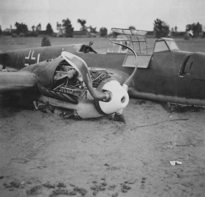 06.09.1939 Bf110C-1 2N+IH Major Karl Hammes 1ZG1 x2