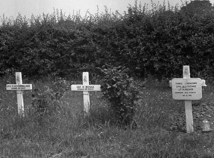 (6) Original Grave at North Weald 6