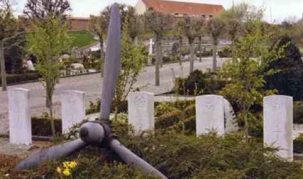 44-squadron-hampden-i-l4087-km--crew-graves