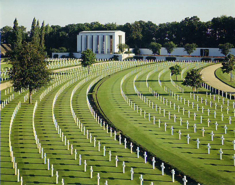 cambridge_american_cemetery_and_memorial